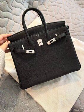 Classic Hermes Bag: A Stylish and Versatile Choice for Elegance